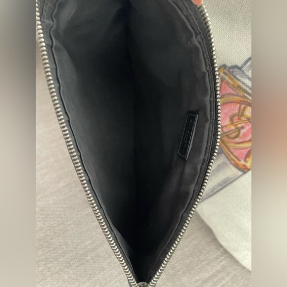 ⭐️Givenchy⭐️Digital Camo Print Zip Pouch/Clutch⭐️Always Authentic⭐️SO CLEAN⭐️ - Picture 6 of 11